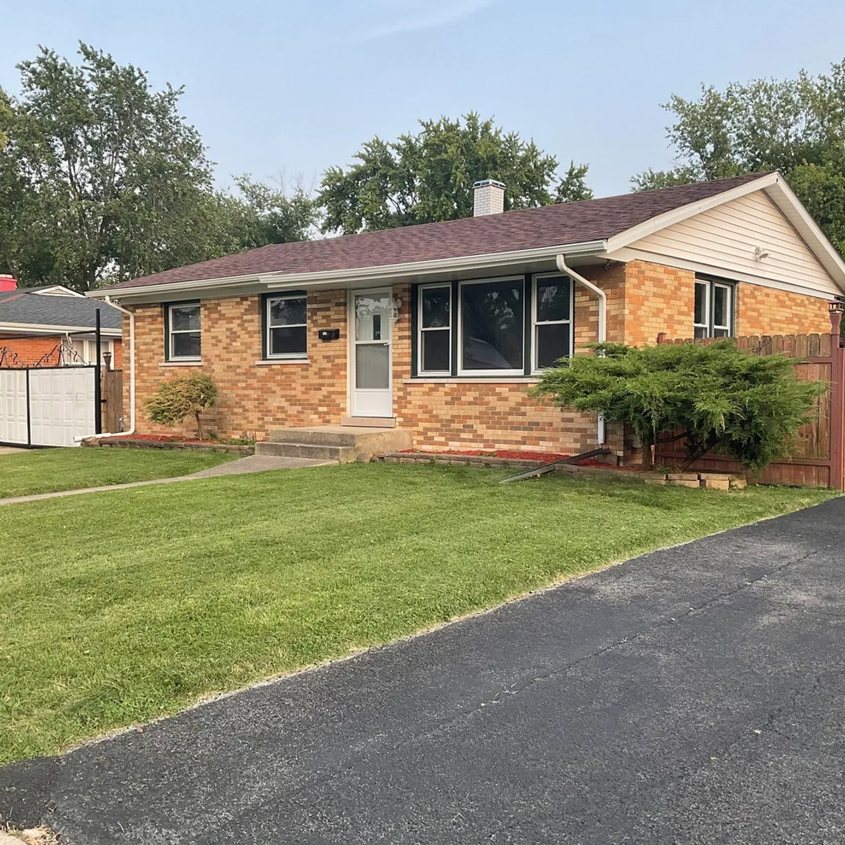 Chicago Real Estate | View 356 W 17th Street | 3 Beds, 2 Baths