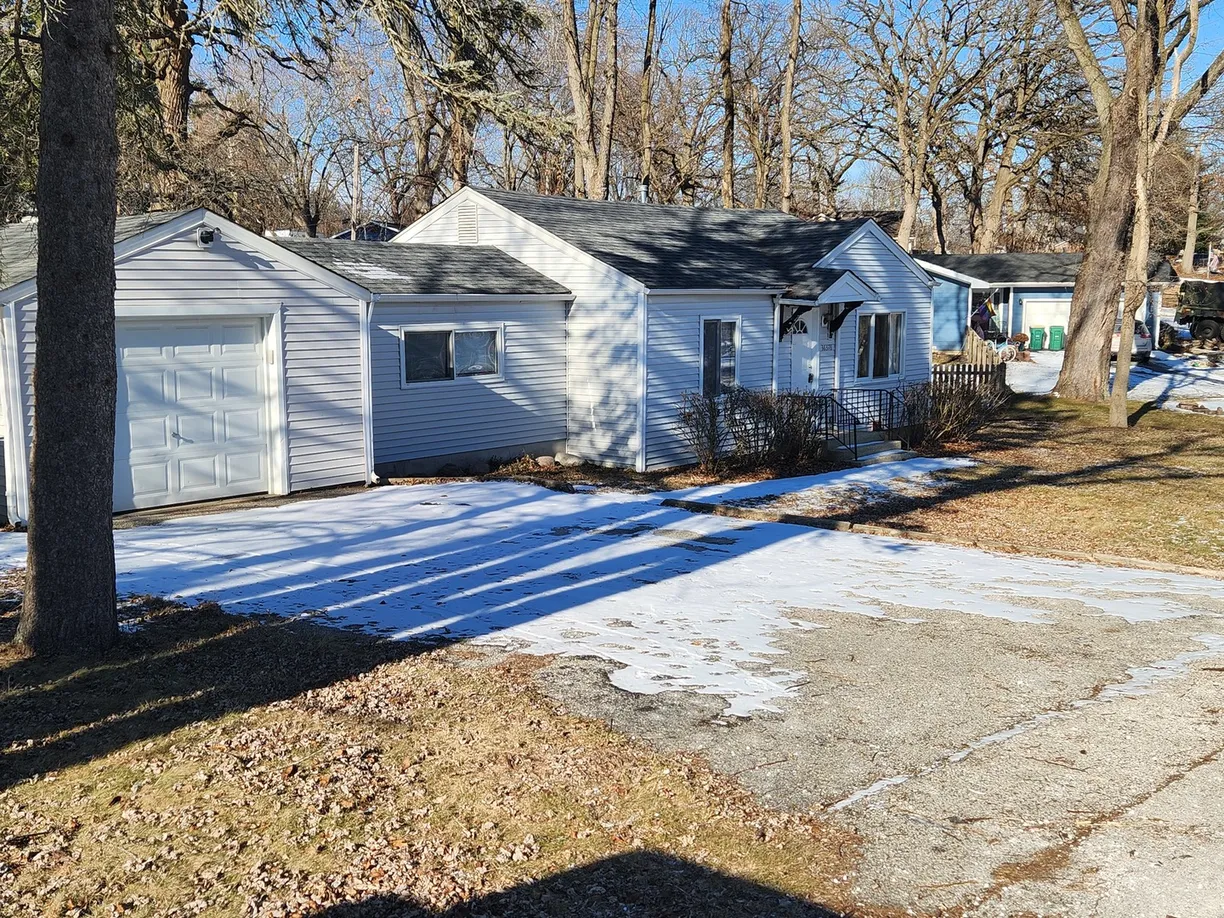 Chicago Real Estate | View 36378 N Wildwood Drive | 3 Beds, 1 Bath