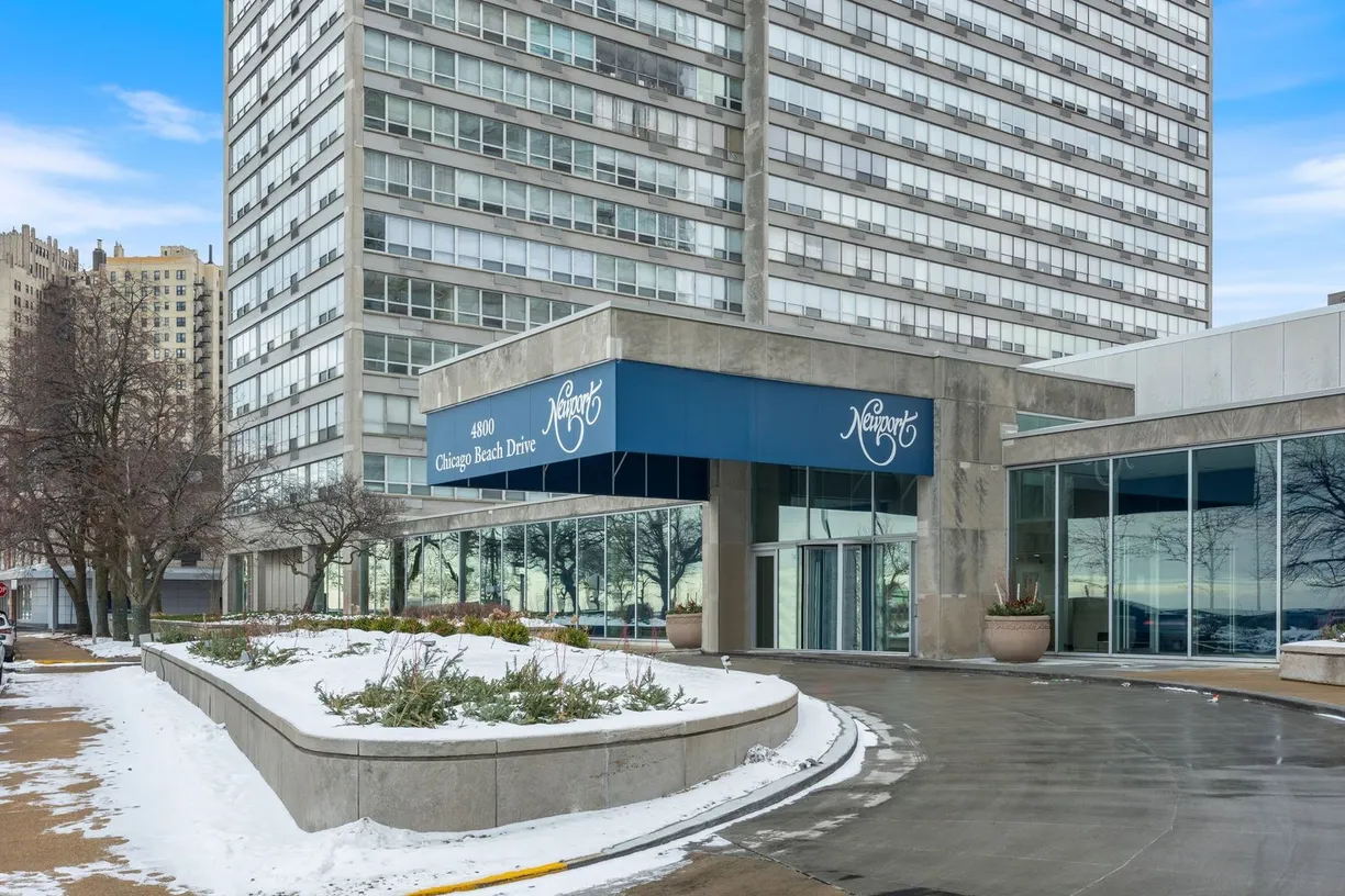 Chicago Real Estate | View 4800 S Chicago Beach Drive, 401S | Listing
