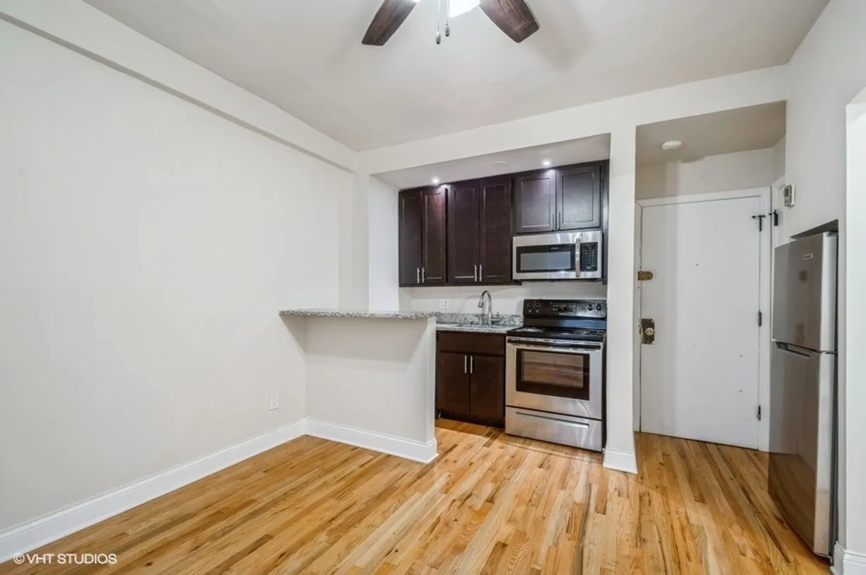 Chicago Real Estate | View 1430 N Dearborn Street, 403 | Listing
