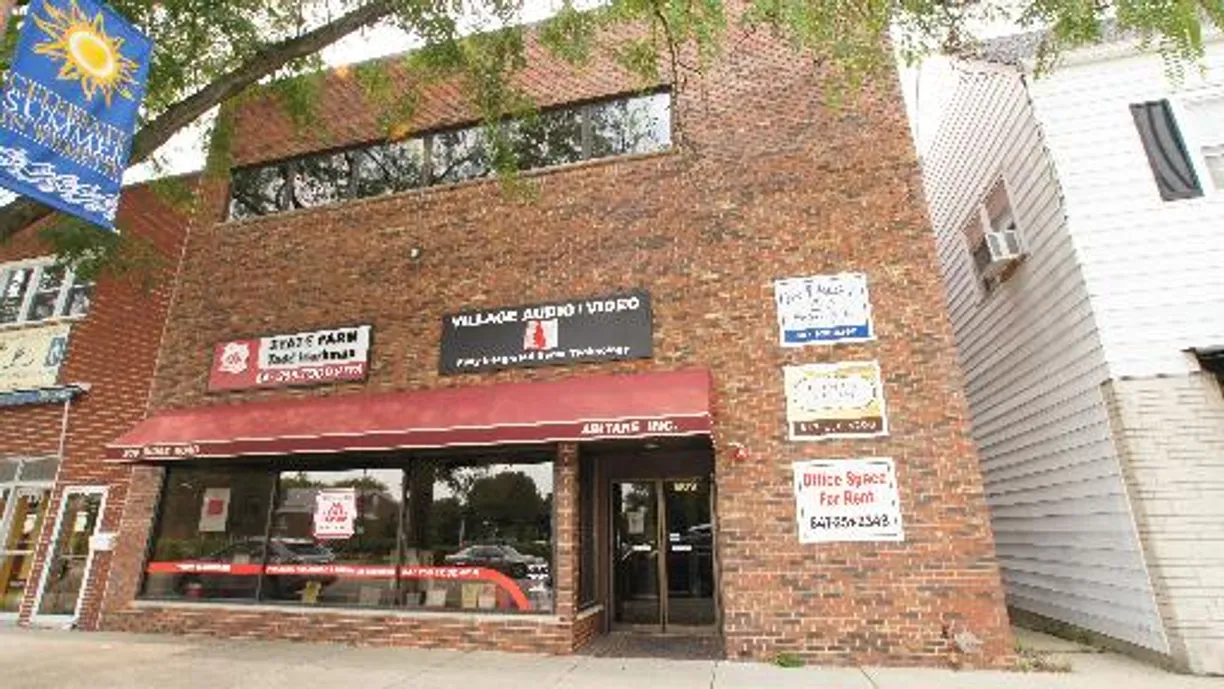 Chicago Real Estate | View 809 RIDGE Road, GARAGE-OFFICE-BASEMENT