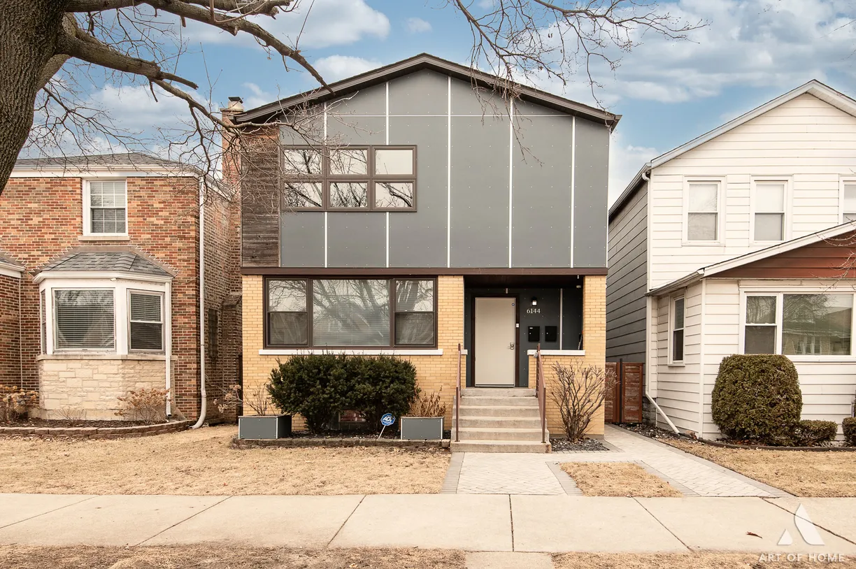 Chicago Real Estate | View 6144 W School Street, 1 | 2 Beds, 1 Bath