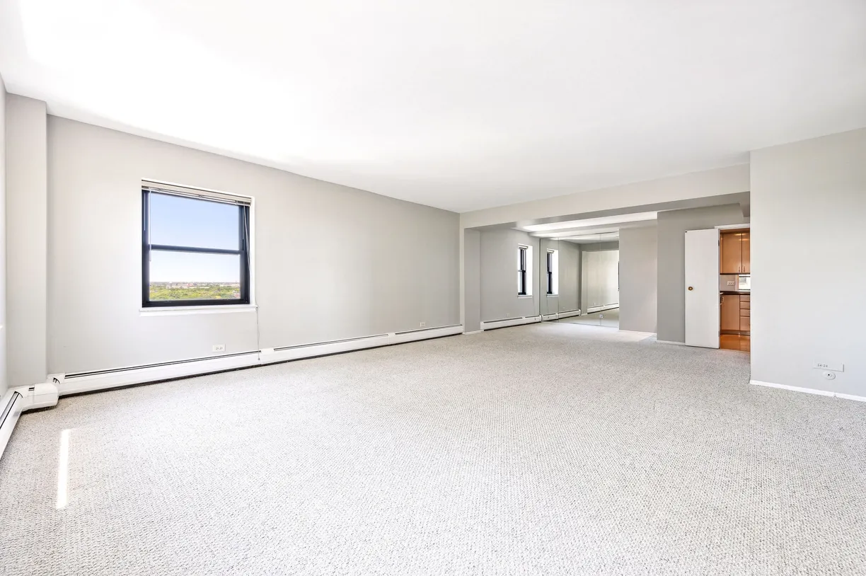 Chicago Real Estate | View 2100 N Lincoln Park West, 12DS | Listing