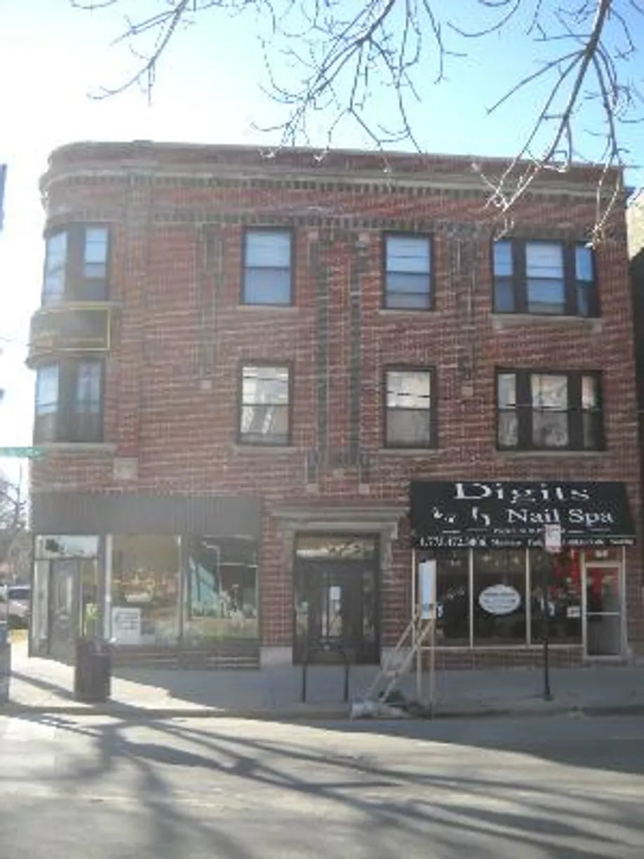 Chicago Real Estate | View 3700 N Southport Avenue, 3S | 3 Beds, 2 Baths