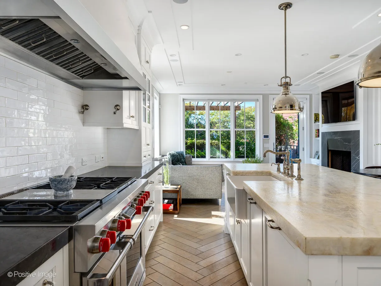 Chicago Real Estate | View 1942 N Sedgwick Street, PH | Listing