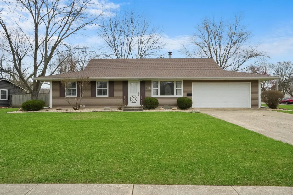 Chicago Real Estate | View 320 Boulder Hill Pass | 3 Beds, 1 Bath