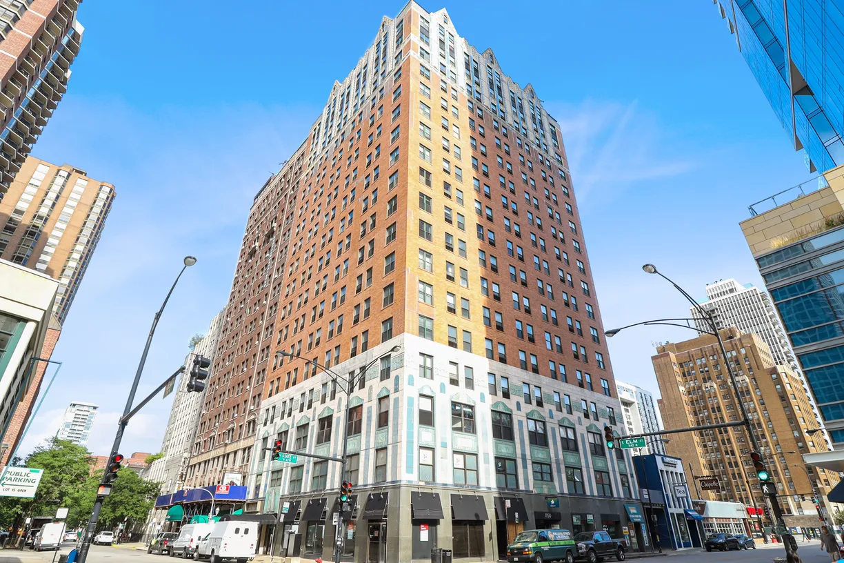 Chicago Real Estate | View 10 W Elm Street, 1208 | 1 Bed, 1 Bath