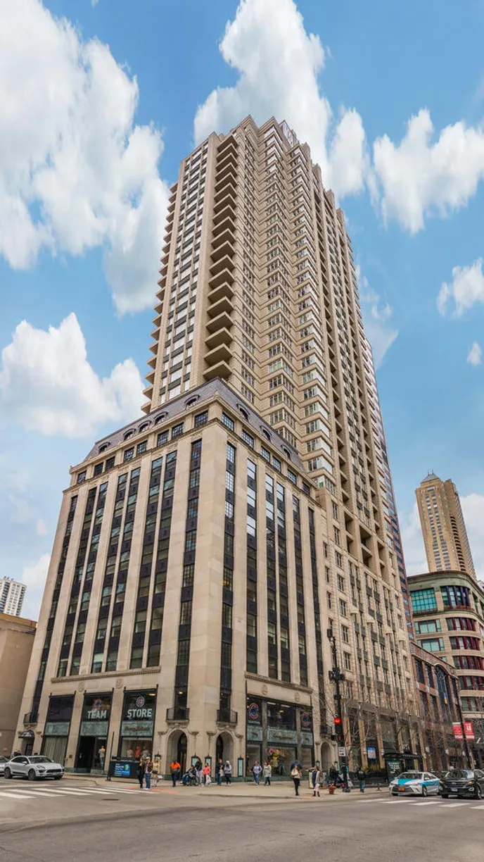 Chicago Real Estate | View 118 E Erie Street, 27E | 2 Beds, 2 Baths