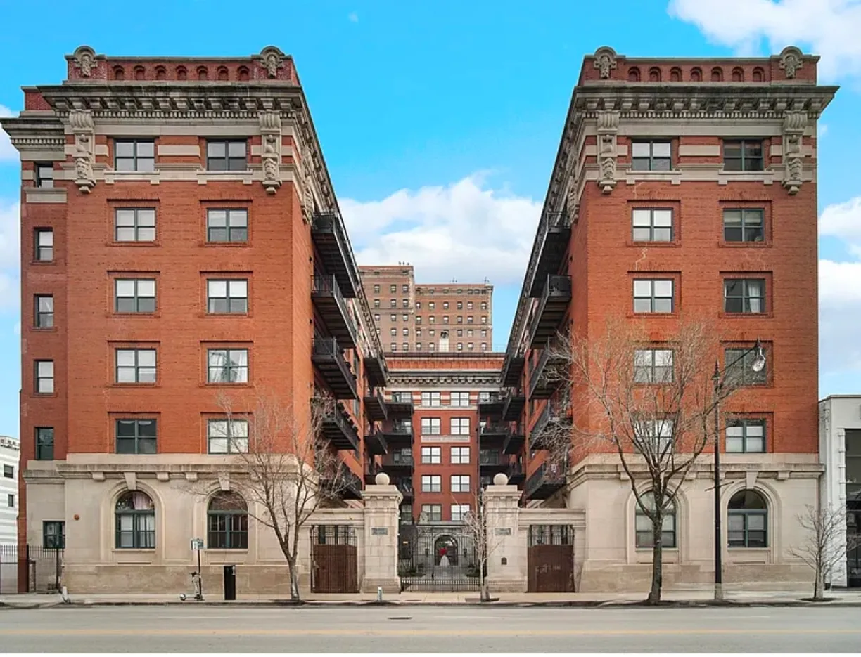 Chicago Real Estate | View 1439 S Michigan Avenue, 101 | 2 Beds, 2 Baths