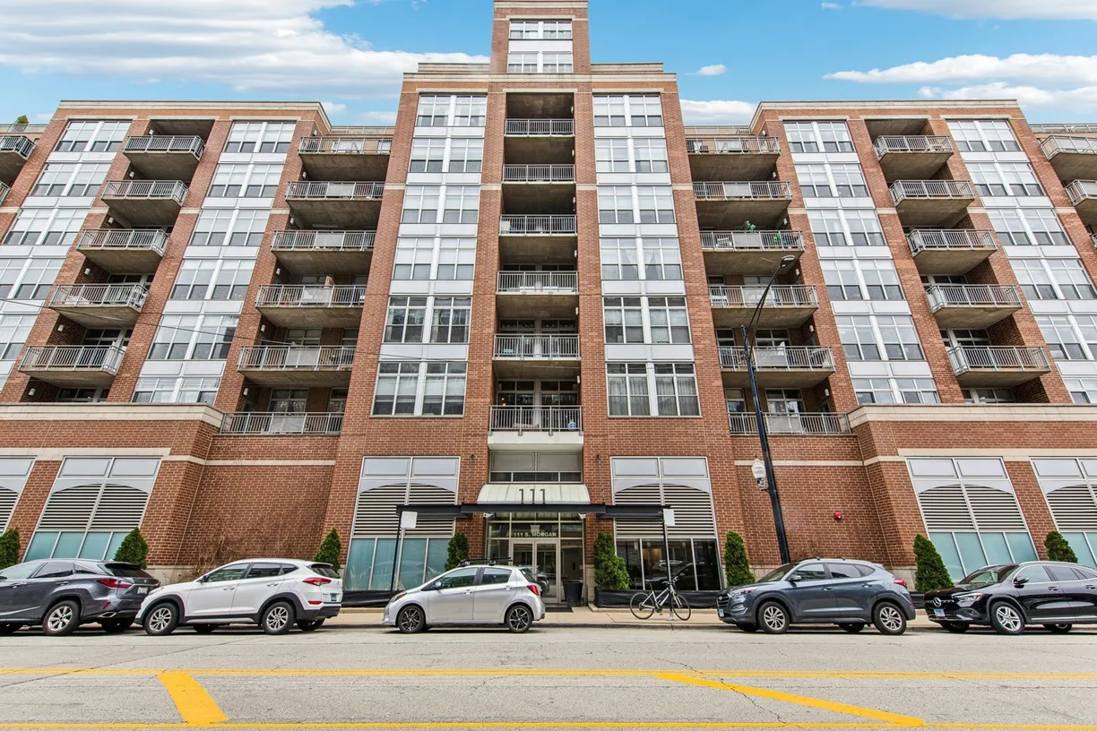 Chicago Real Estate | View 111 S MORGAN Street, 904 | 2 Beds, 2 Baths