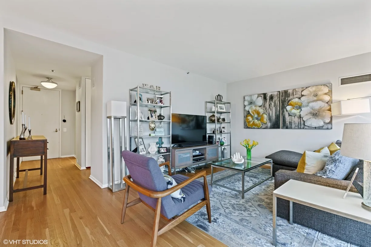 Chicago Real Estate | View 100 E Huron Street, 1101 | Listing