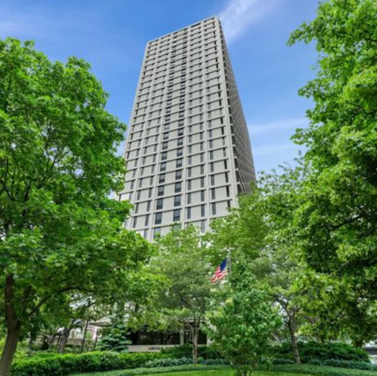 Chicago Real Estate | View 1960 N Lincoln Park West, 2102 | 1 Bath