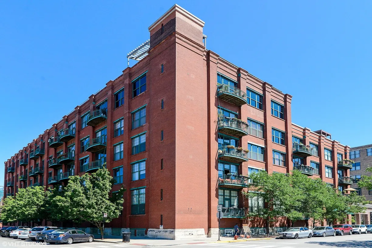 Chicago Real Estate | View 1000 W WASHINGTON Boulevard, 513 | 3 Beds, 2 Baths