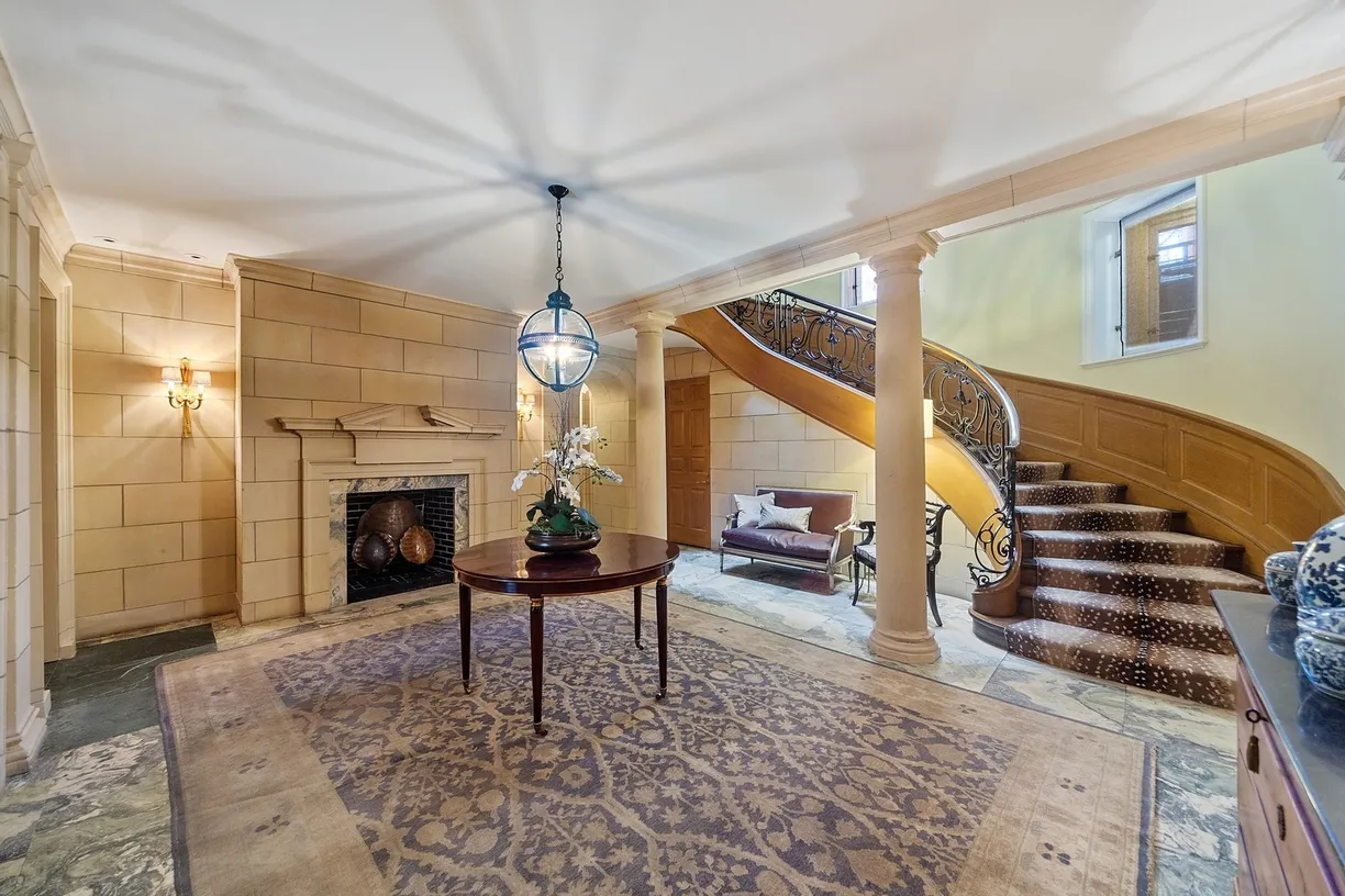 Chicago Real Estate | View 1500 N Astor Street, 7 | Listing