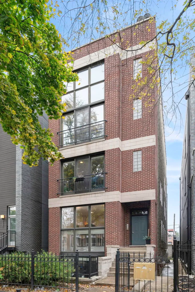 Chicago Real Estate | View 2329 N Leavitt Street, 1 | 3 Beds, 2 Baths