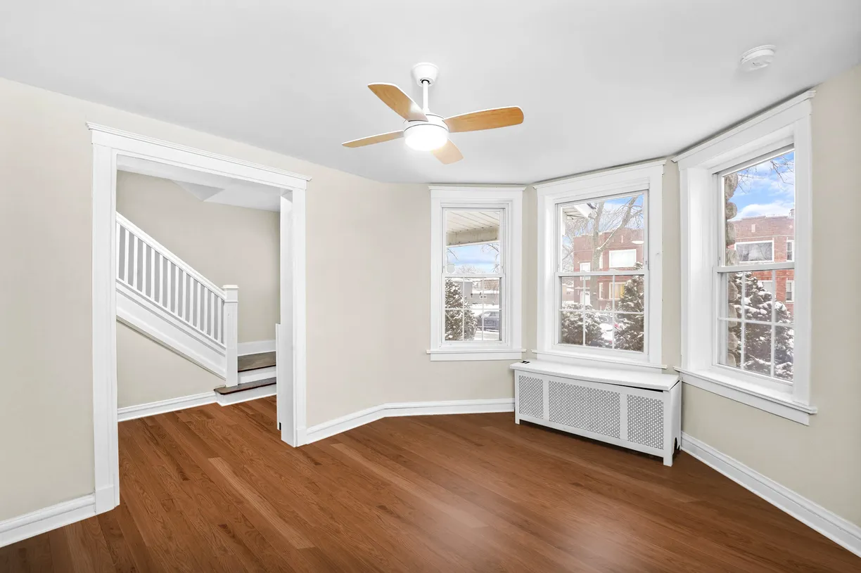 Chicago Real Estate | View 8548 S Aberdeen Street | Listing