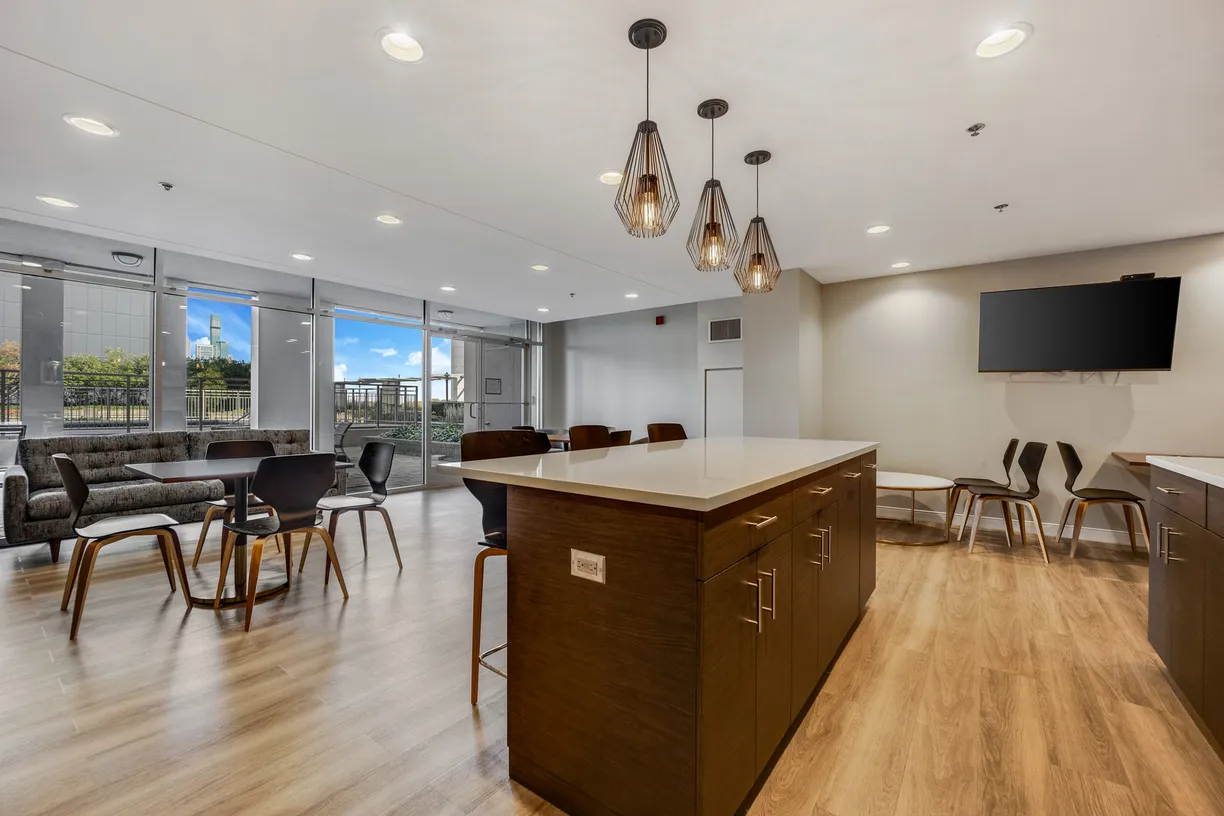 Chicago Real Estate | View 1250 S Michigan Avenue, 2705 | Listing