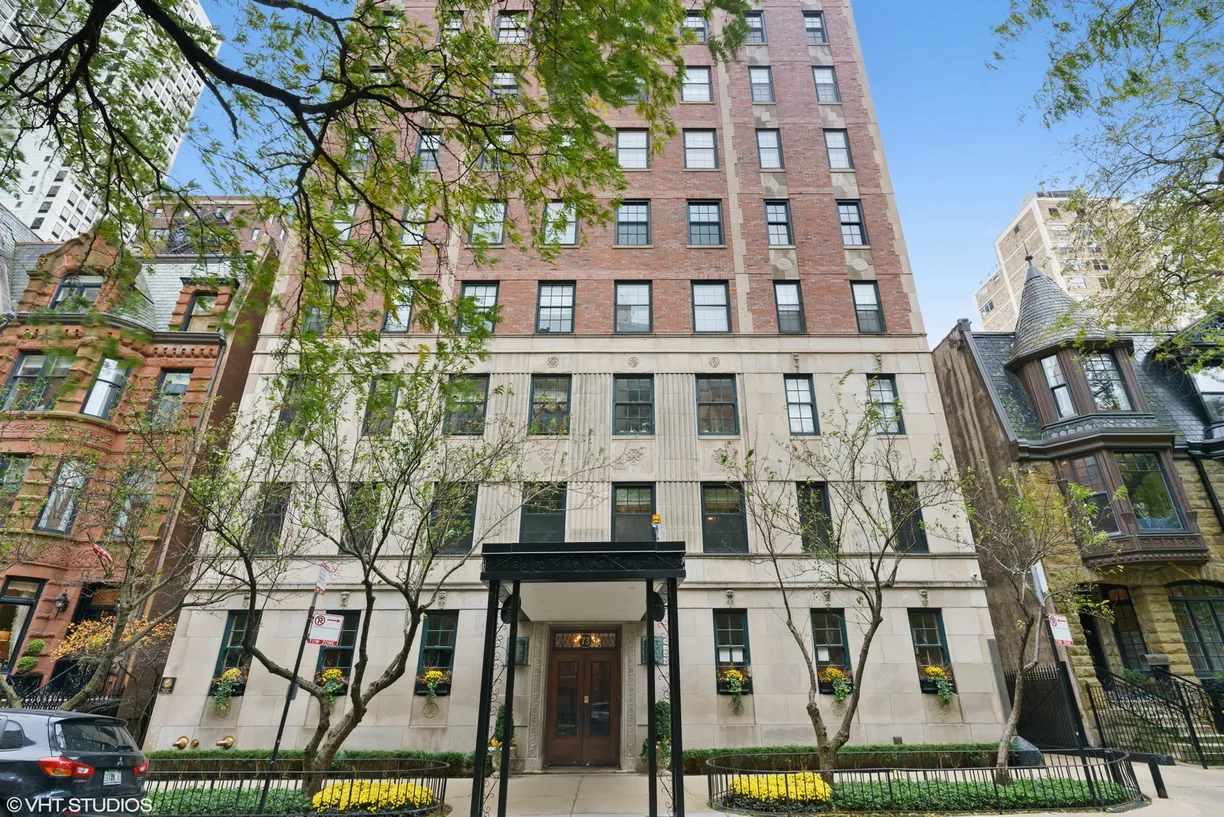 Chicago Real Estate | View 73 E ELM Street, 7D | 1 Bed, 1 Bath