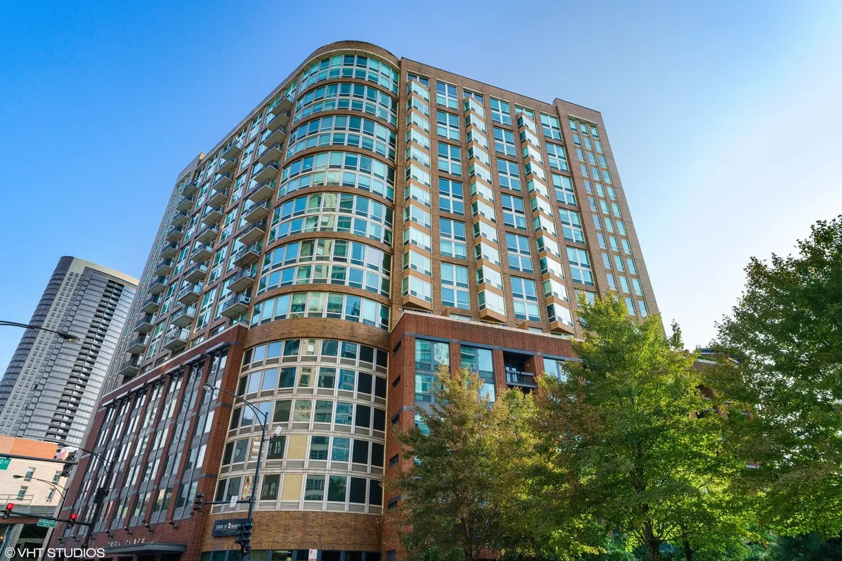 Chicago Real Estate | View 600 N Kingsbury Street, 812 | 2 Beds, 2 Baths