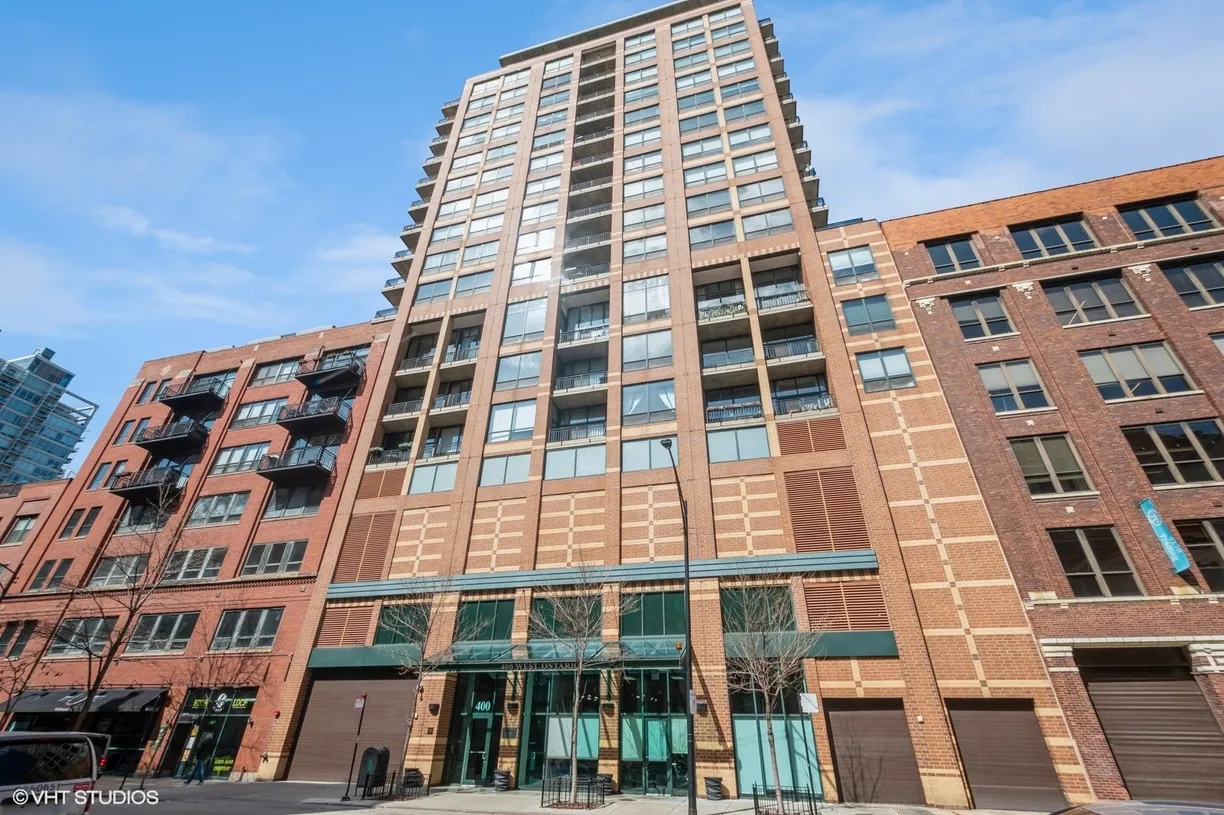 Chicago Real Estate | View 400 W Ontario Street, 606 | 2 Beds, 2 Baths