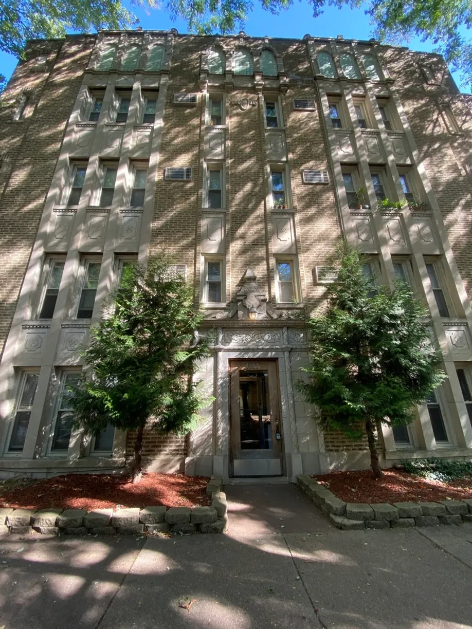 Chicago Real Estate | View 1332 W Hood Avenue, 301 | 1 Bath