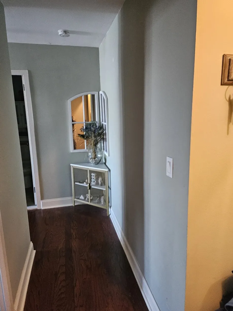 Chicago Real Estate | View 6301 N Sheridan Road, 21L | Listing