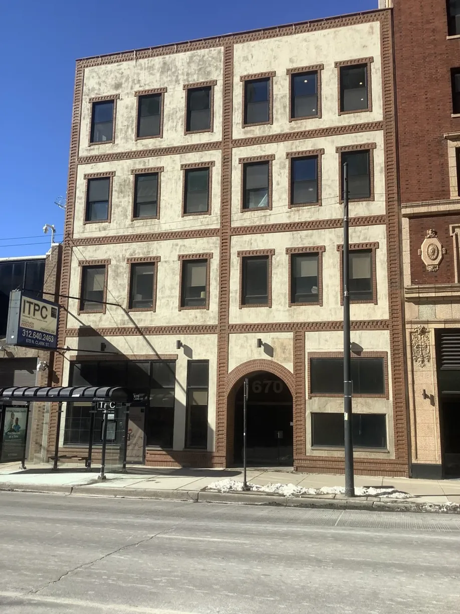 Chicago Real Estate | View 670 N Clark Street, 3S | 2 Beds, 2 Baths