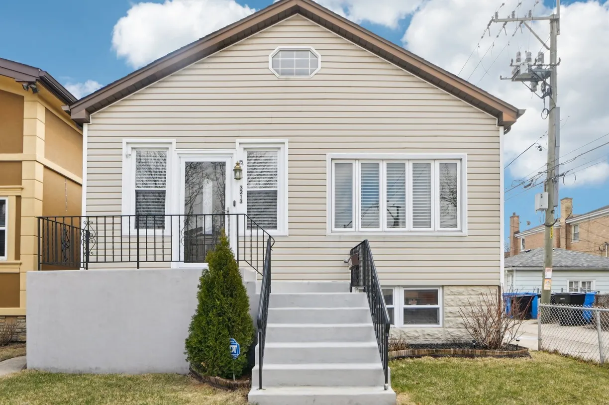 Chicago Real Estate | View 3213 N Orange Avenue | 5 Beds, 2 Baths