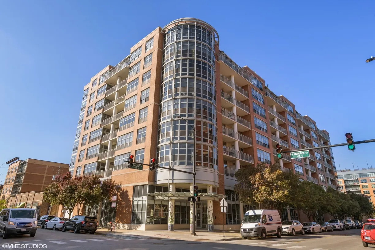 Chicago Real Estate | View 1200 W MONROE Street, 720 | 2 Beds, 2 Baths