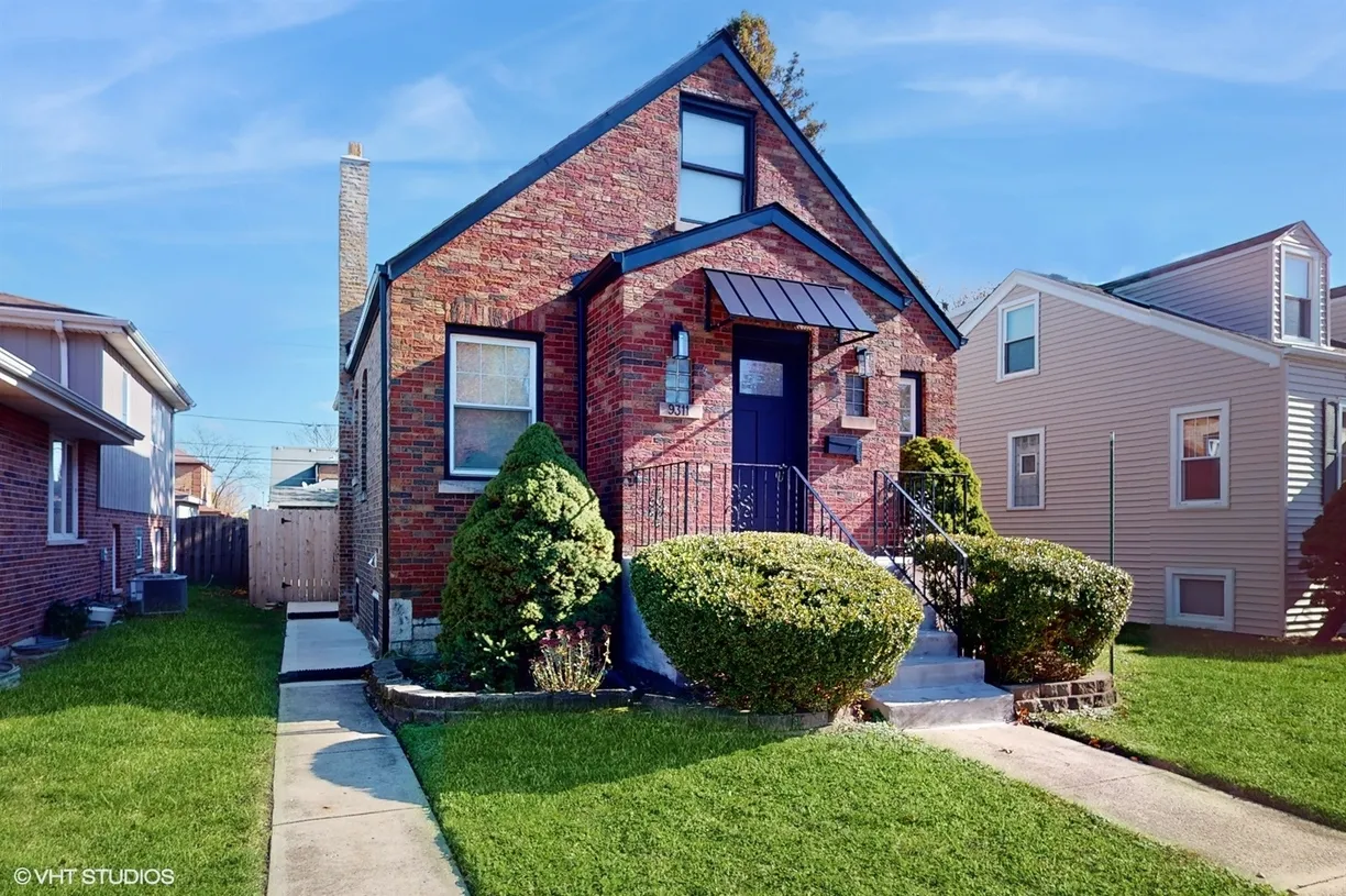 Chicago Real Estate | View 9311 S Richmond Avenue | Listing