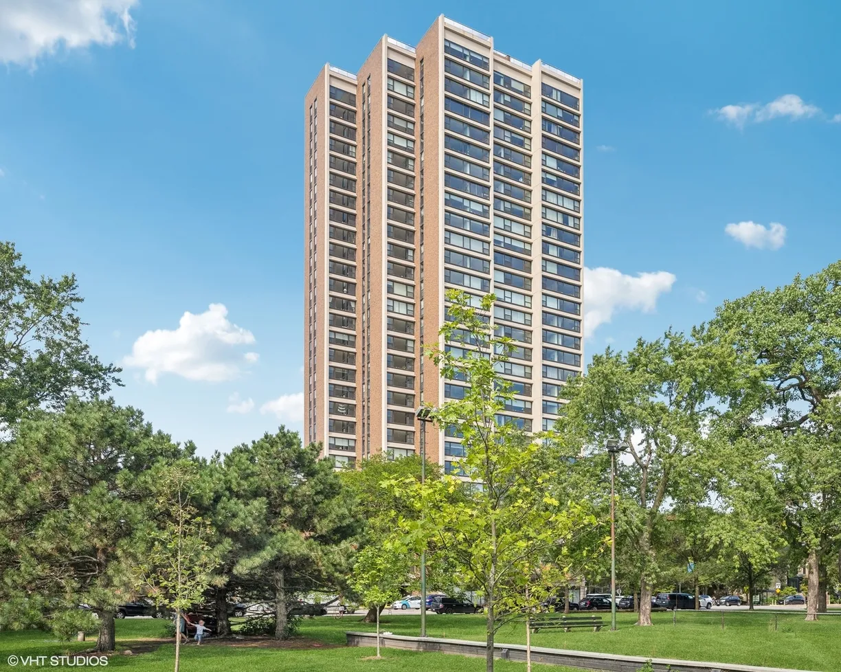 Chicago Real Estate | View 1850 N Clark Street, 2403 | 2 Beds, 2 Baths