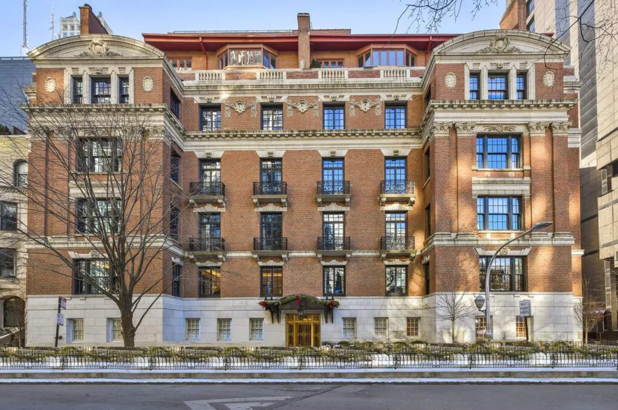 Chicago Real Estate | View 33 E BELLEVUE Place, PH-W7 | 3 Beds, 2 Baths