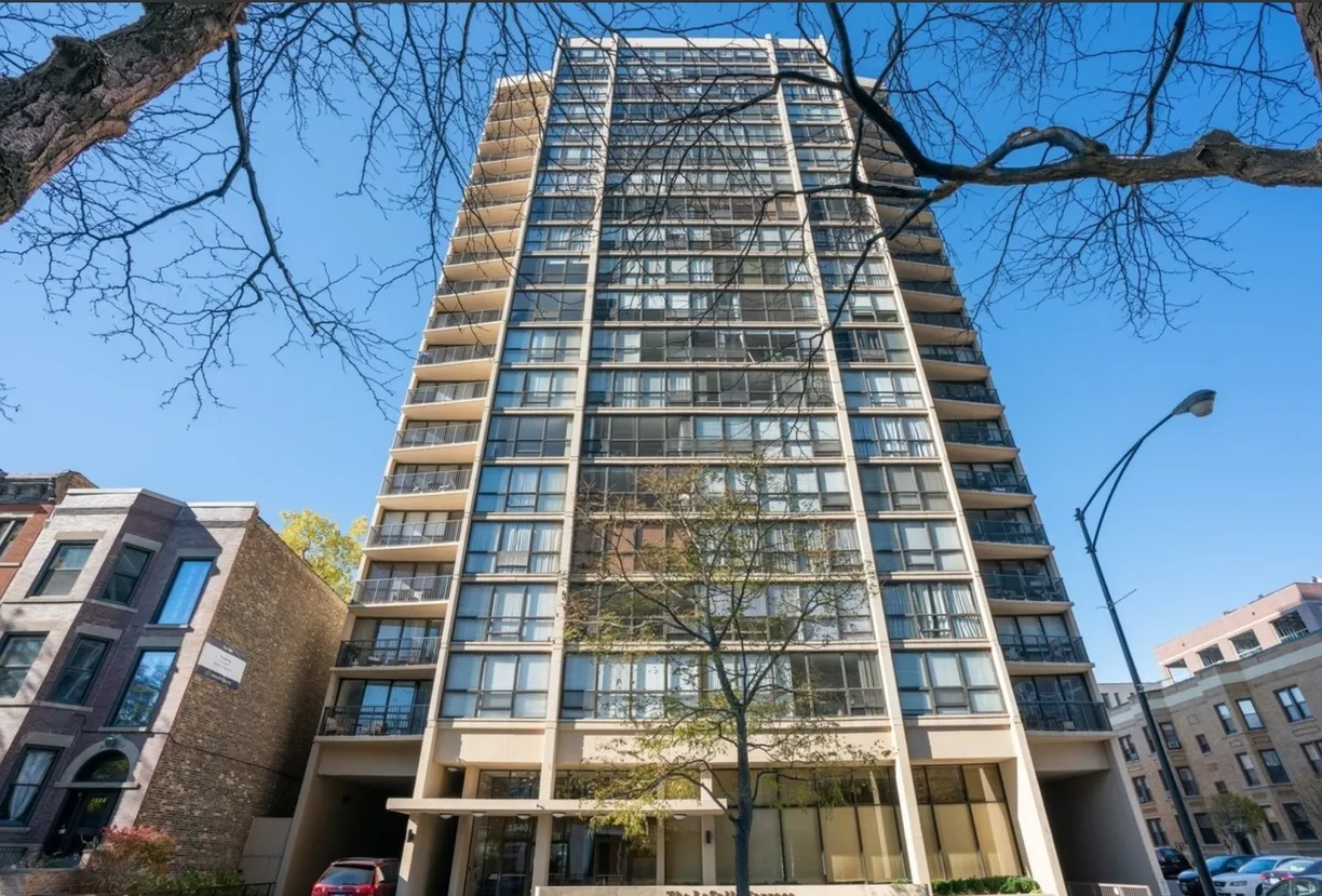 Chicago Real Estate | View 1540 N La Salle Drive, 1102 | 1 Bath
