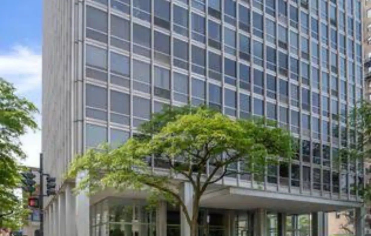 Chicago Real Estate | View 2400 N Lakeview Avenue, 816 | 1 Bath