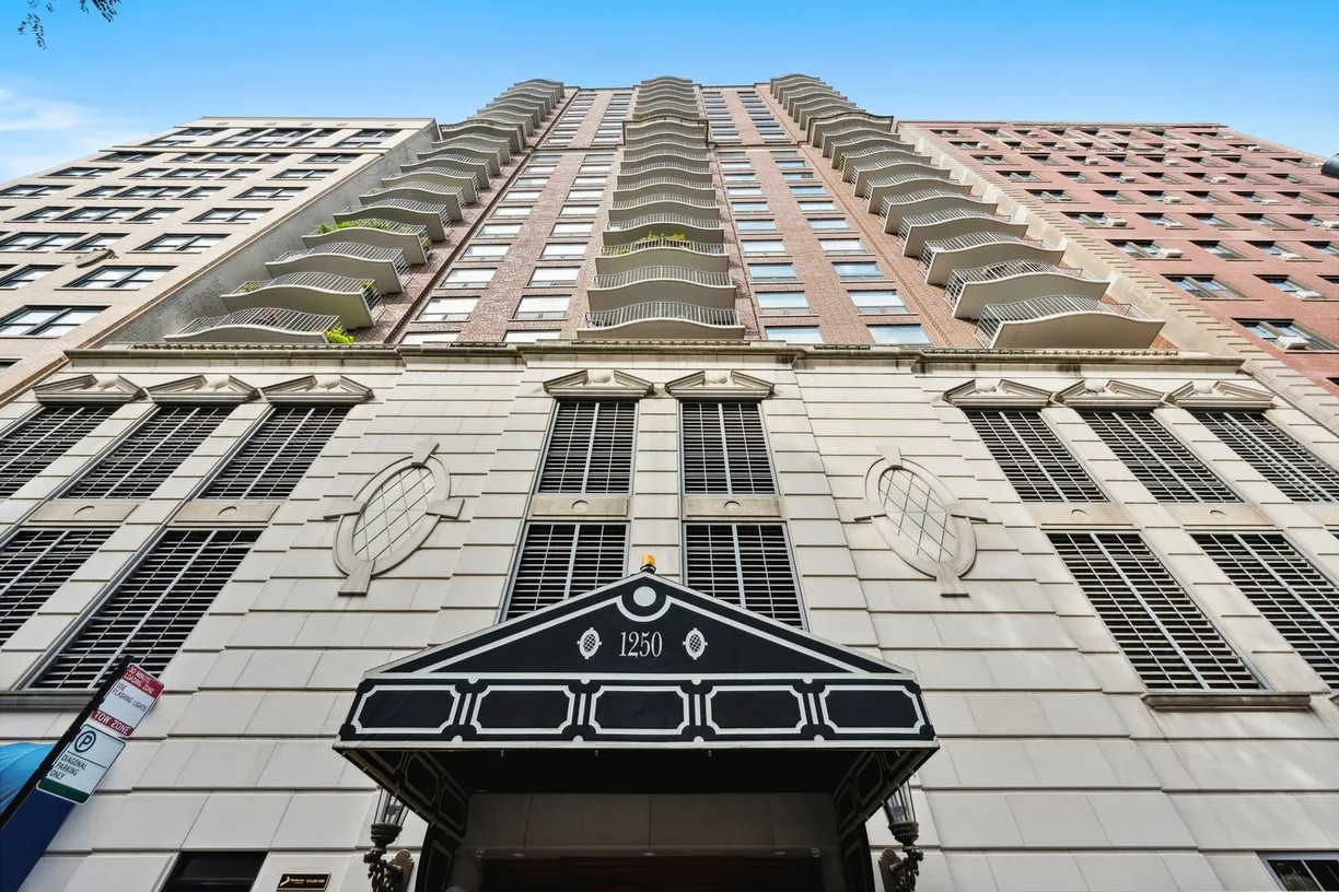 Chicago Real Estate | View 1250 N Dearborn Street, 19D | 2 Beds, 2 Baths