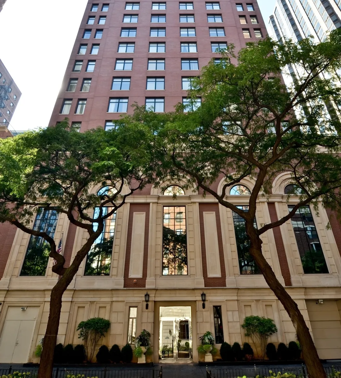 Chicago Real Estate | View 1122 N Dearborn Street, 7A | 2 Beds, 2 Baths