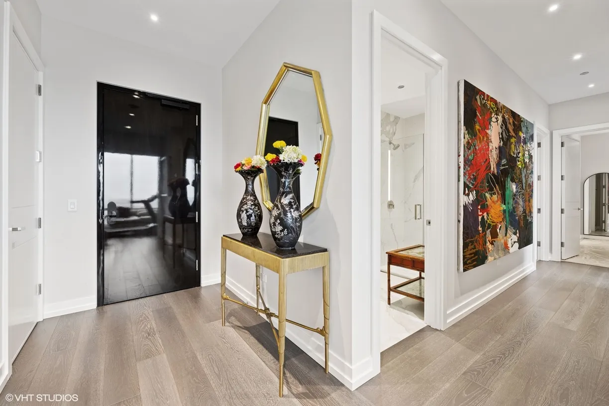 Chicago Real Estate | View 14 W Superior Street, 4403 | Listing