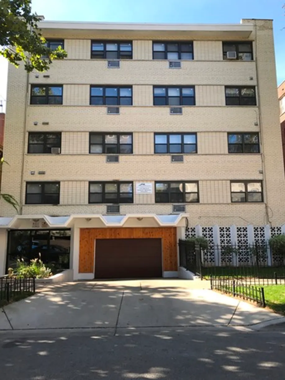 Chicago Real Estate | View 5940 N KENMORE Avenue, 507 | 1 Bed, 1 Bath