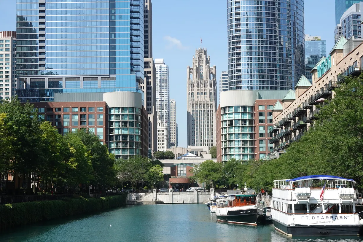 Chicago Real Estate | View 480 N McClurg Court, 716 | 1 Bed, 1 Bath