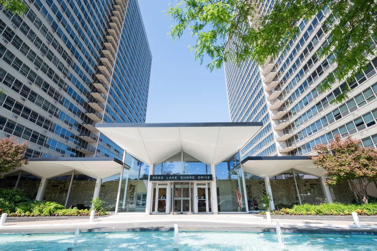 Chicago Real Estate | View 3550 N Lake Shore Drive, 2126 | 1 Bed, 1 Bath