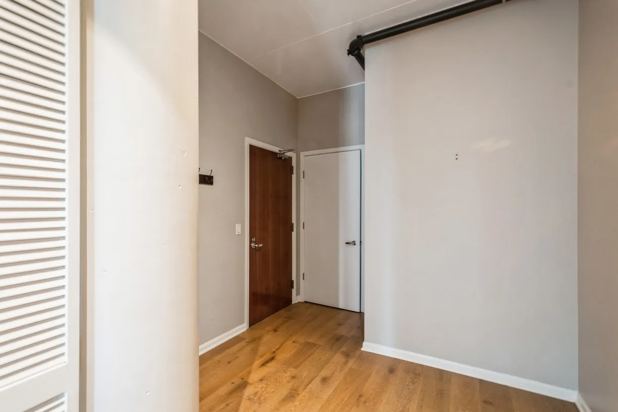 Chicago Real Estate | View 125 E 13th Street, 512 | Listing