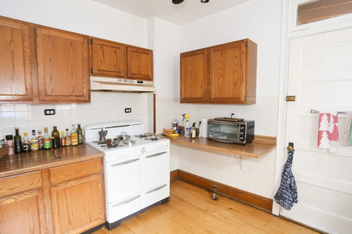 Chicago Real Estate | View 1408 W ROSEMONT Avenue, 2 | Listing