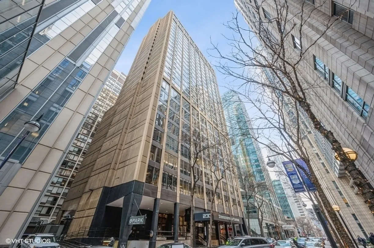 Chicago Real Estate | View 233 E Erie Street, 1204 | 1 Bed, 1 Bath