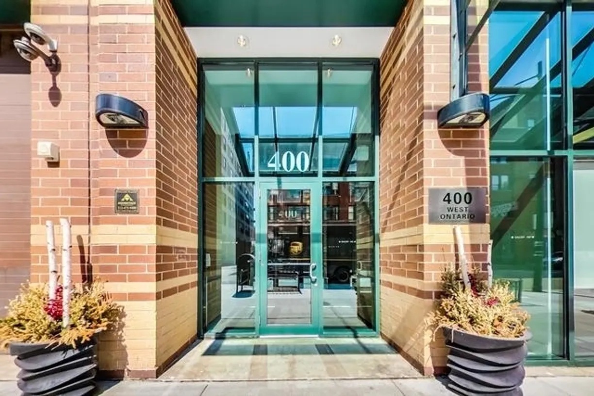 Chicago Real Estate | View 400 W Ontario Street, 1002 | 1 Bath
