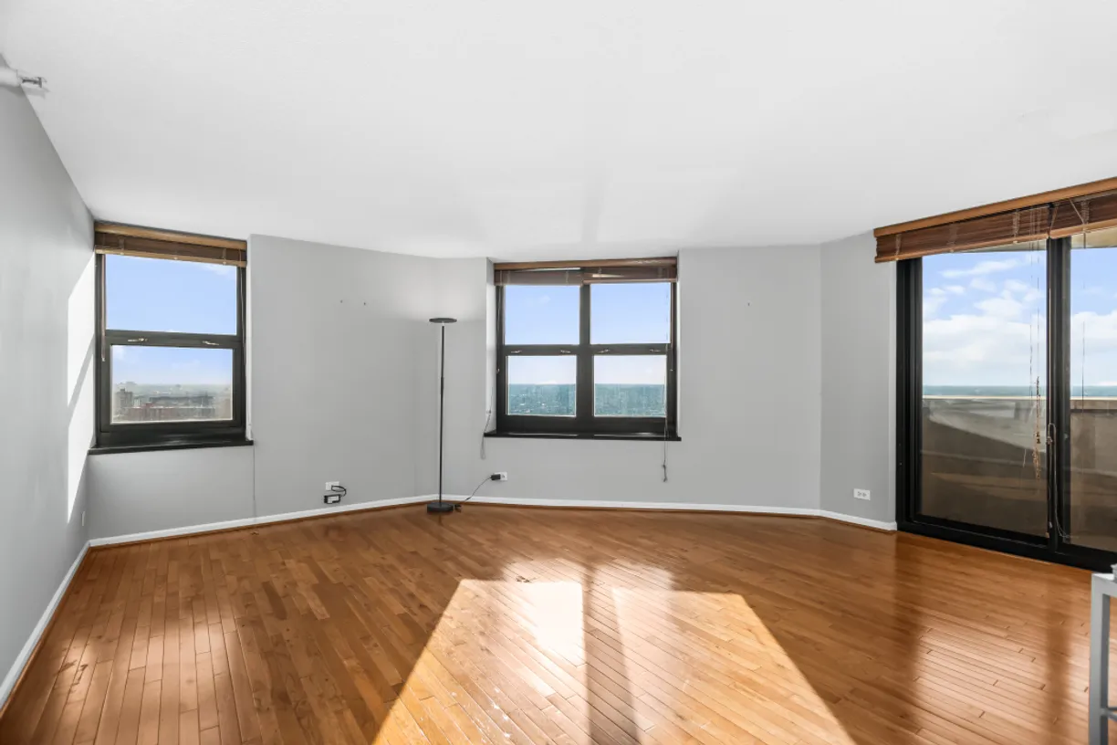 Chicago Real Estate | View 3660 N Lake Shore Drive, 2712 | Listing