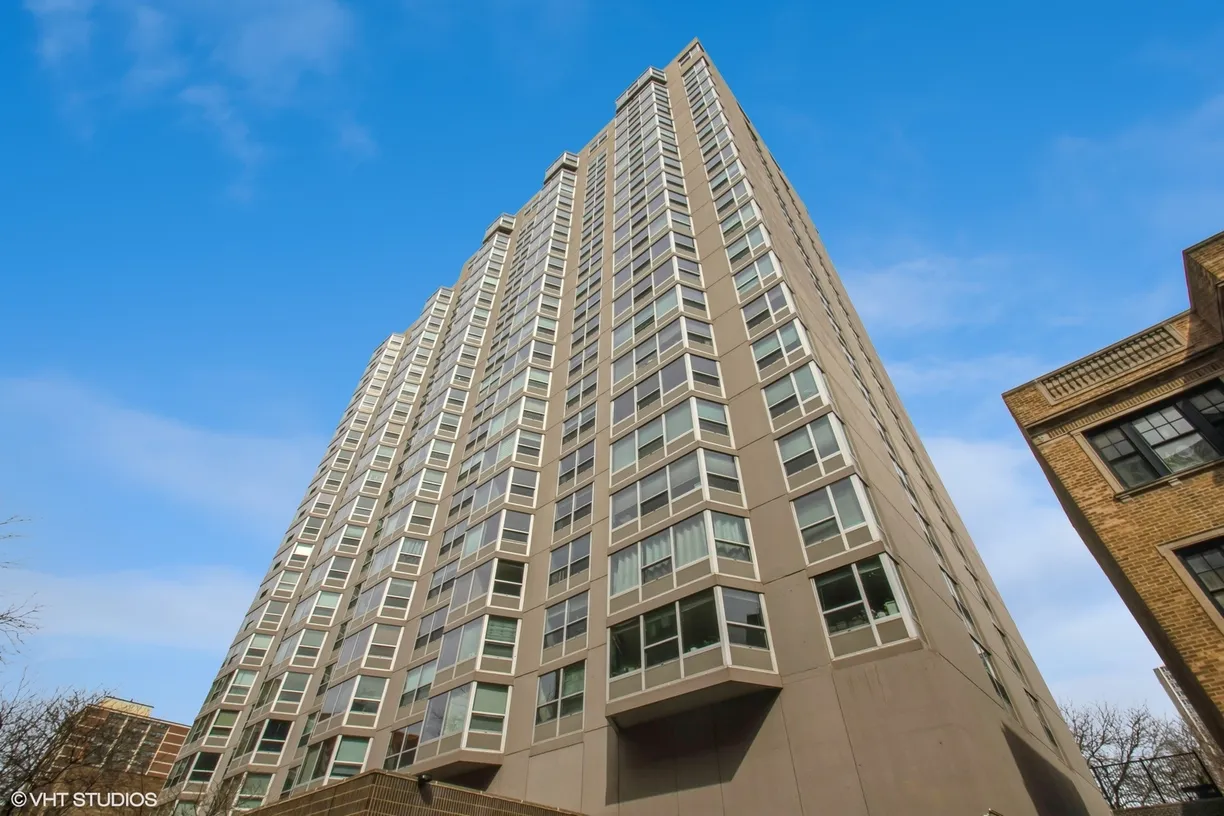 Chicago Real Estate | View 720 W GORDON Terrace, 5N | 1 Bed, 1 Bath