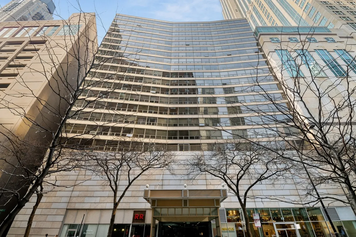 Chicago Real Estate | View 110 E Delaware Place, 2004 | 2 Beds, 2 Baths