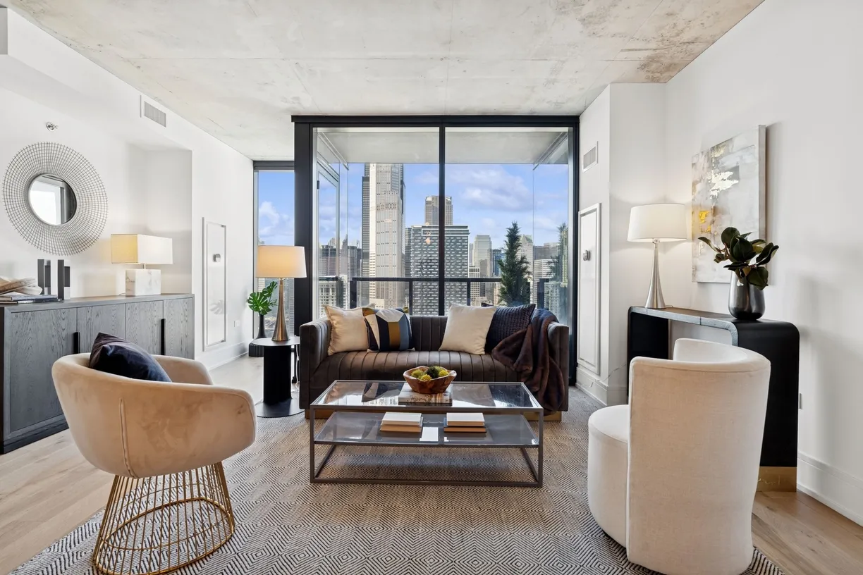 Chicago Real Estate | View 234 W Polk Street, 2810 | Listing