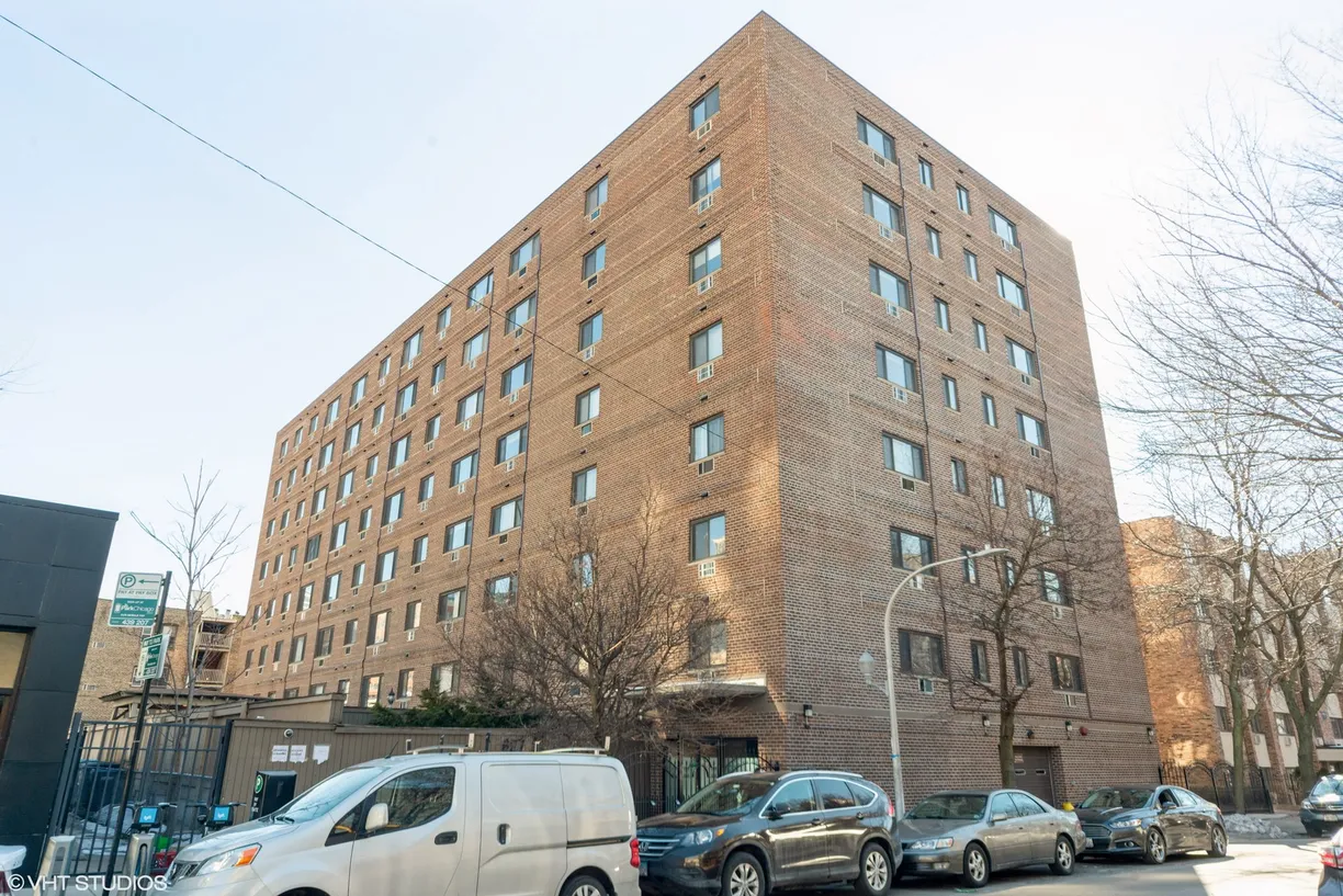 Chicago Real Estate | View 607 W Wrightwood Avenue, 503 | 1 Bed, 1 Bath