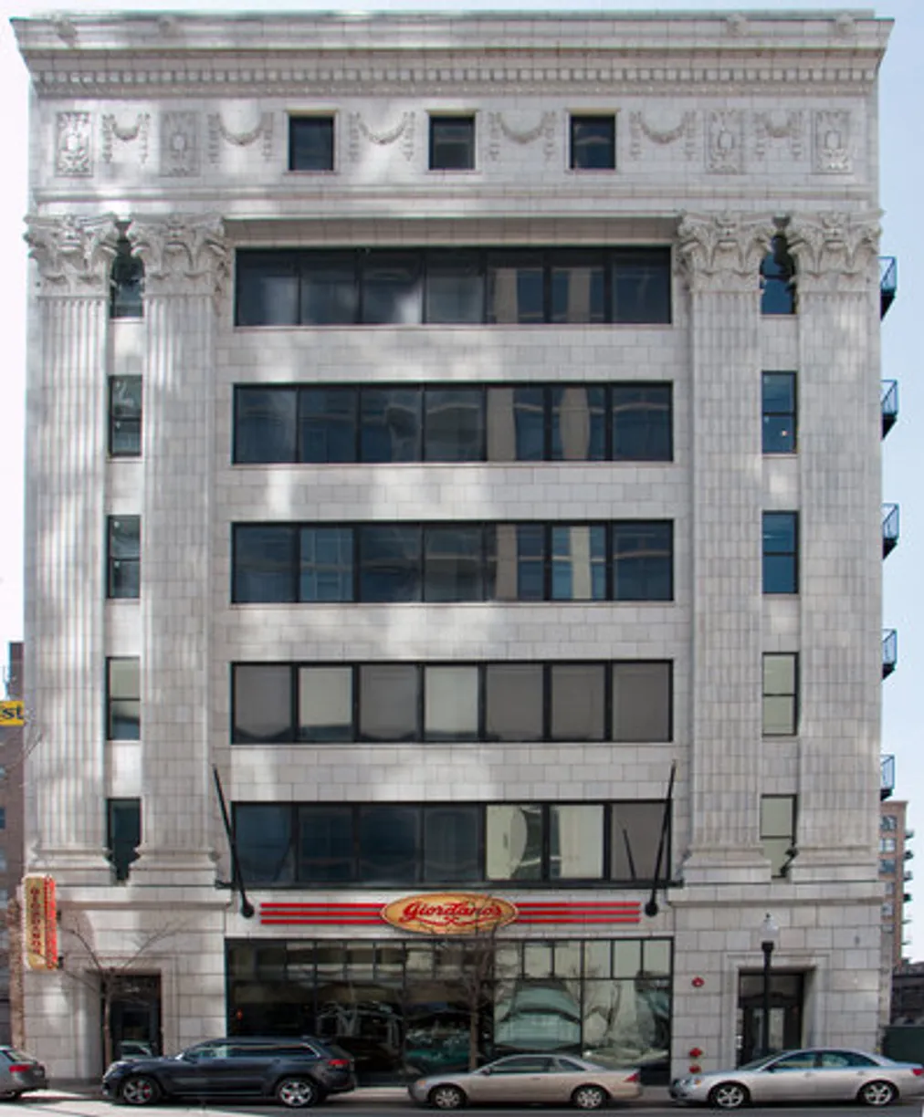 Chicago Real Estate | View 1338 S Michigan Avenue, 01 | 1 Bed, 1 Bath